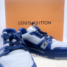Load image into Gallery viewer, Louis Vuitton Sneakers Size 8.5