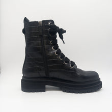 Load image into Gallery viewer, Kurt Geiger Boots NWT Size 41