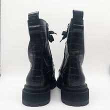 Load image into Gallery viewer, Kurt Geiger Boots NWT Size 41