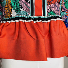 Load image into Gallery viewer, Emilio Pucci Silk Top Size M