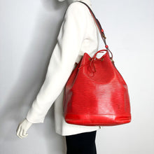 Load image into Gallery viewer, Louis Vuitton Vintage Bucket Bag