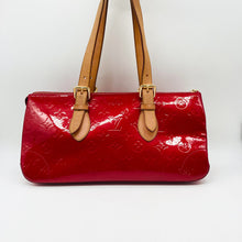 Load image into Gallery viewer, Louis Vuitton Pomme D'Amour Vernis Rosewood Avenue Shoulder Bag