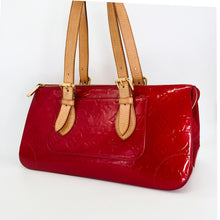 Load image into Gallery viewer, Louis Vuitton Pomme D'Amour Vernis Rosewood Avenue Shoulder Bag