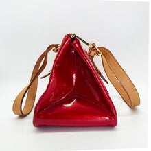 Load image into Gallery viewer, Louis Vuitton Pomme D'Amour Vernis Rosewood Avenue Shoulder Bag