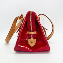 Load image into Gallery viewer, Louis Vuitton Pomme D'Amour Vernis Rosewood Avenue Shoulder Bag