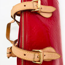 Load image into Gallery viewer, Louis Vuitton Pomme D'Amour Vernis Rosewood Avenue Shoulder Bag