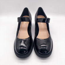 Load image into Gallery viewer, Christian Dior D-Doll Pumps