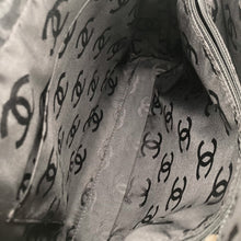 Load image into Gallery viewer, Chanel 2002/2003 Wild Stitch Tote Bag