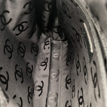 Load image into Gallery viewer, Chanel 2002/2003 Wild Stitch Tote Bag