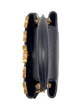 Load image into Gallery viewer, Capucines MM Leather Handbag