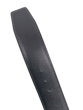 Load image into Gallery viewer, Large Buckle Leather Belt Size M