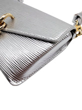 Load image into Gallery viewer, Convertible Epi Padlock Handbag
