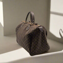 Load image into Gallery viewer, Louis Vuitton Speedy Bandouliere Bag
