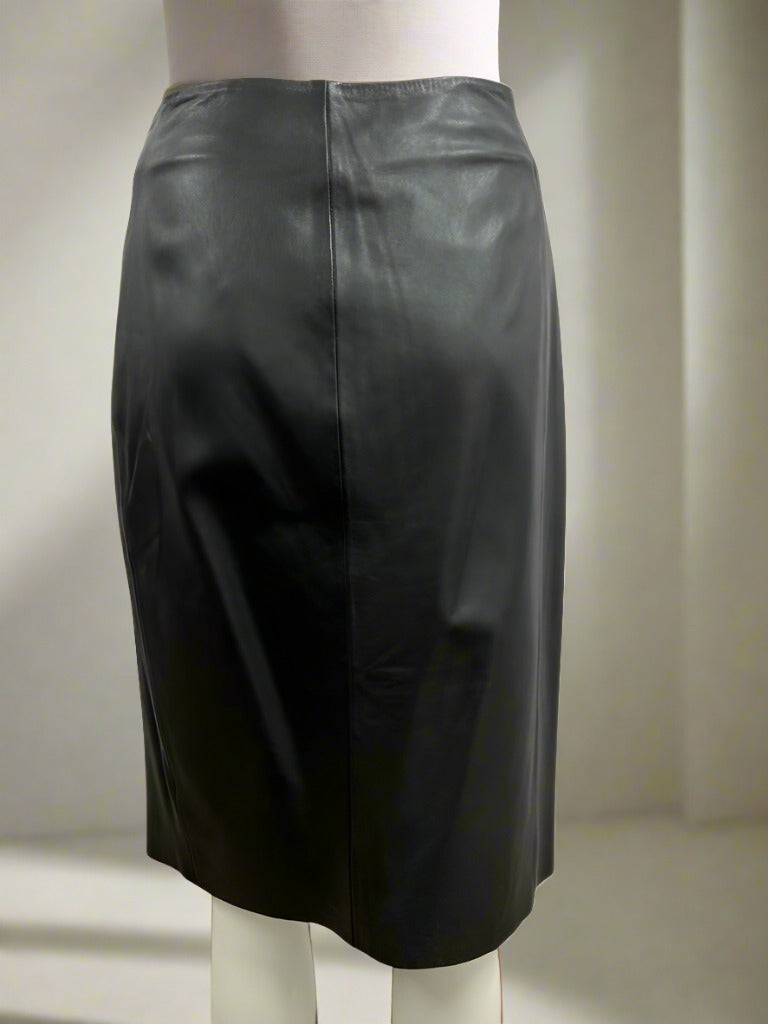 Black leather pencil skirt size 6 sale