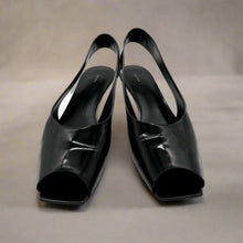 Load image into Gallery viewer, The Row Heels Size 40.5
