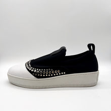 Load image into Gallery viewer, McQueen Sneakers Size 41
