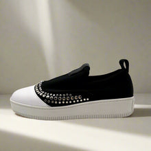 Load image into Gallery viewer, McQueen Sneakers Size 41
