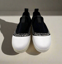 Load image into Gallery viewer, McQueen Sneakers Size 41
