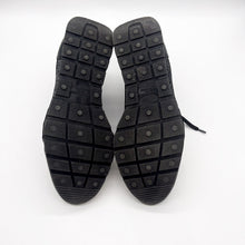 Load image into Gallery viewer, Balenciaga Sneakers Size 38
