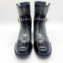 Load image into Gallery viewer, Salvatore Ferragamo Noles Boots Size 6.5
