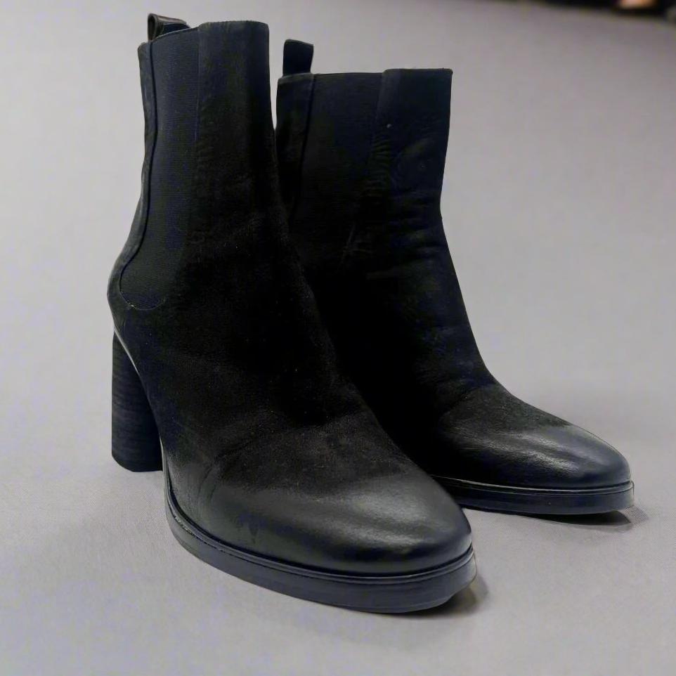 Halmanera Boots 'As New' Size 41 (incl box)