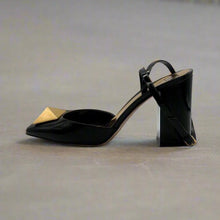 Load image into Gallery viewer, Valentino Heels Size 40
