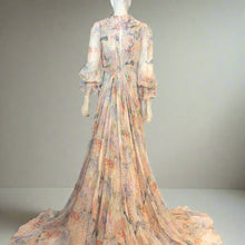 Load image into Gallery viewer, Gucci Hydrangea Silk Dress NWT Size 42 (RRP Approx $9,000) (incl suit bag)
