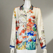 Load image into Gallery viewer, Johnny Was Silk Top Size M
