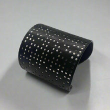 Load image into Gallery viewer, Maison Martin Margiela for H&amp;M Cuff (incl dustbag &amp; box)
