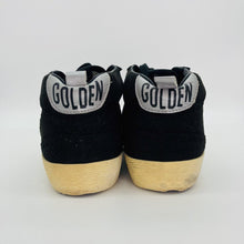 Load image into Gallery viewer, Golden Goose Leather Sneakers Size 39
