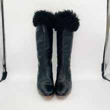 Load image into Gallery viewer, Chanel Boots Size 37
