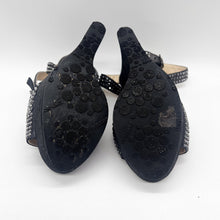Load image into Gallery viewer, Jimmy Choo Heels Size 37
