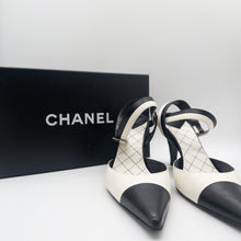 Load image into Gallery viewer, Chanel Heels Size 39 (incl dust bag &amp; box) Est RRP: $1,800
