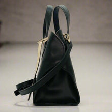 Load image into Gallery viewer, Peruzzi Leather Bag (incl dust bag)
