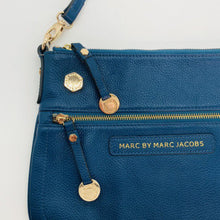 Load image into Gallery viewer, Marc by Marc Jacobs Leather Bag (Est RRP $649)(Incl. Crossbody &amp; Shoulder Straps)
