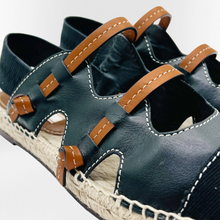 Load image into Gallery viewer, Zimmermann Shoes (incl box) Size 37
