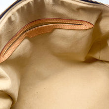 Load image into Gallery viewer, Louis Vuitton Monogram Retiro GM 2012 Handbag
