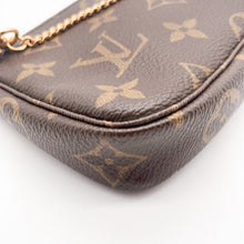 Load image into Gallery viewer, Louis Vuitton Mini Pouchette Handbag
