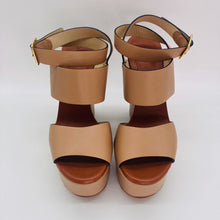 Load image into Gallery viewer, Chloe &#39;Central&#39; Leather Wedge Shoes
