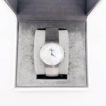 Load image into Gallery viewer, Dior La D de Dior Mother of Pearl Watch
