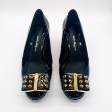 Load image into Gallery viewer, Salvatore Ferragamo Capua Pumps
