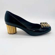 Load image into Gallery viewer, Salvatore Ferragamo Capua Pumps
