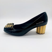 Load image into Gallery viewer, Salvatore Ferragamo Capua Pumps
