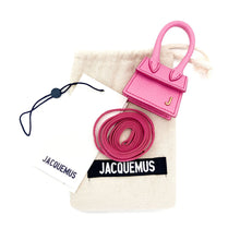 Load image into Gallery viewer, Jacquemus &#39;Le Petit Chiquito&#39; Micro Handbag
