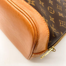 Load image into Gallery viewer, Louis Vuitton Vintage Alma Handbag
