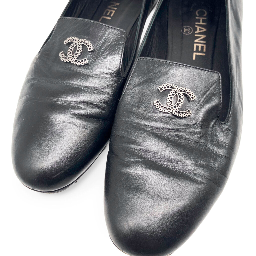 Chanel Leather CC Logo Loafers Size 37.5