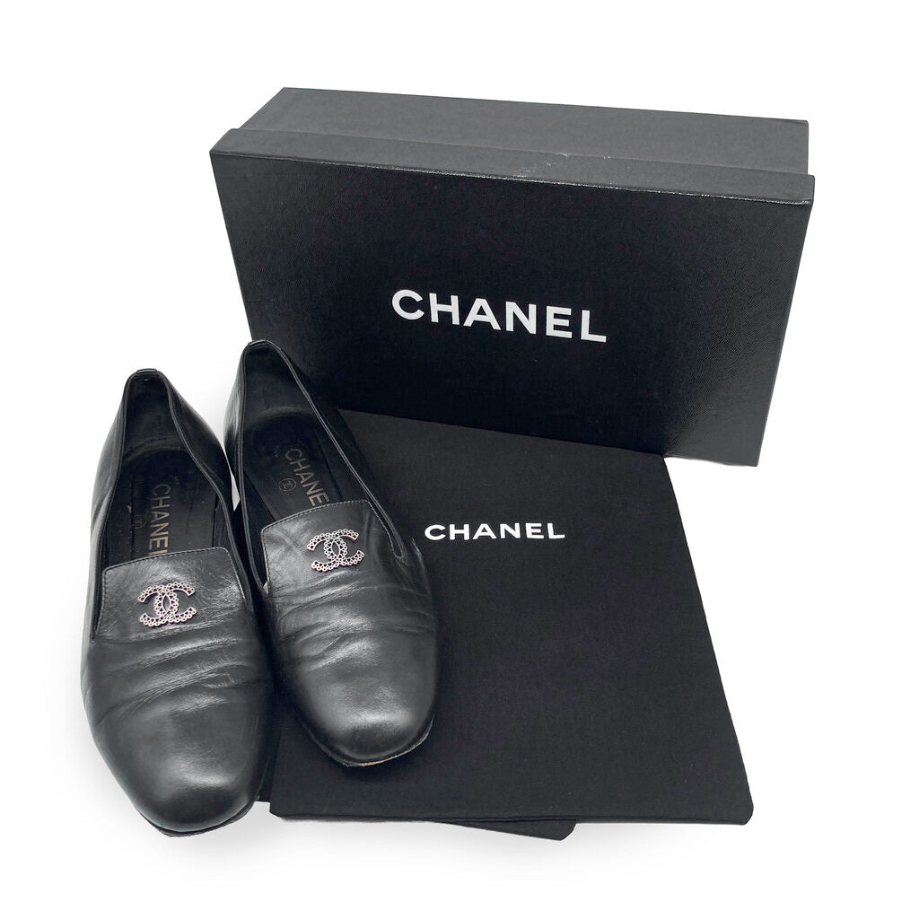 Chanel Leather CC Logo Loafers Size 37.5