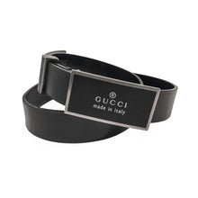 Load image into Gallery viewer, Gucci Vintage Leather Belt Size S
