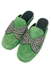 Load image into Gallery viewer, Follan Suede Flats Size 36
