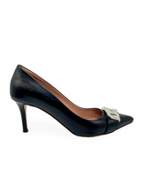 Load image into Gallery viewer, Leather Heels Size 36
